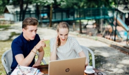 5 mẹo chọn mua Laptop chuẩn không cần chỉnh cho tân sinh viên